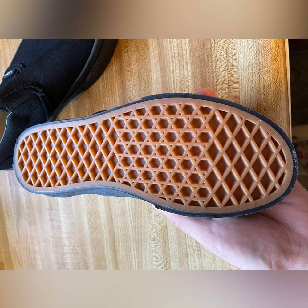 Boys slip on vans classic new